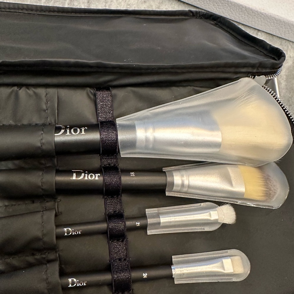 Dior Backstage makeup brush set cosmetic bag Black limited edition travel case - Picture 3 of 4